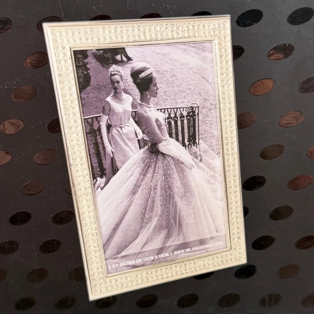 Milano Series Diamonds 5x7 Photo Frame Polished Silver NIB Bed Bath Beyond